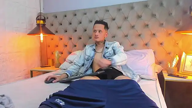 SkinnyZetth online show from 10.25.25