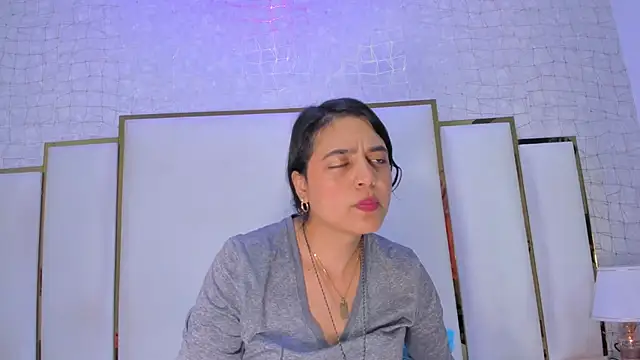 Snapshot of thalia888_ chatting on 05.08.26 thalia888 online show from 05.08.26