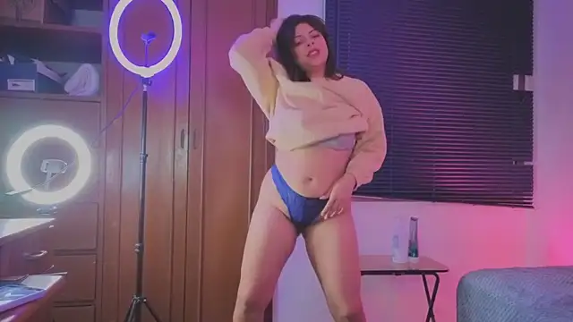 MiaCollinssx online show from 11.14.25