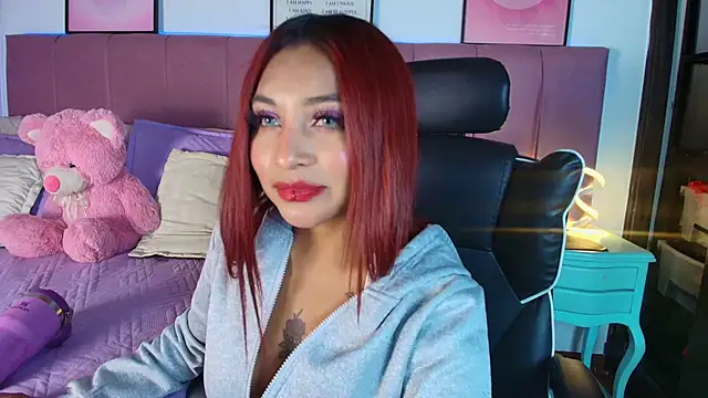 Naiaa Cruz online show from 02.14.26