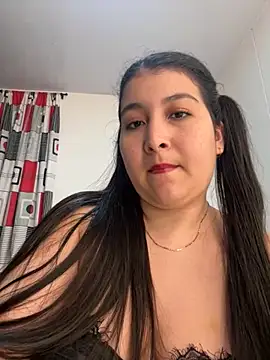 evelyn 1702 online show from 11.28.25