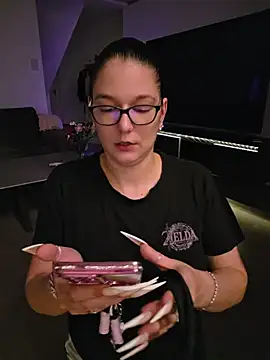 Swiss Lady online show from 08.04.26