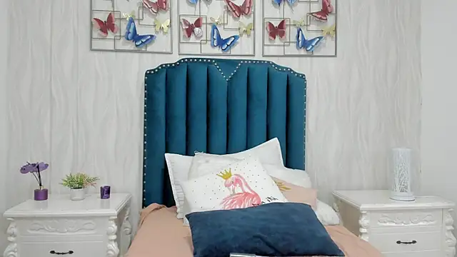 Snapshot of Alison_Carde05 chatting on 10.16.25 Alison Carde05 online show from 10.16.25