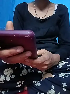 Snapshot of ruchigoutam chatting on 06.18.26 ruchigoutam online show from 06.18.26