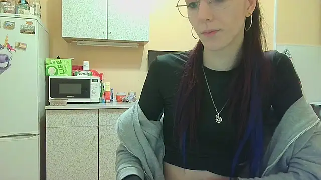 Lucy Divine online show from 10.01.25