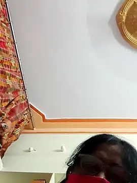 Snapshot of hotmahitha chatting on 06.02.26 hotmahitha online show from 06.02.26