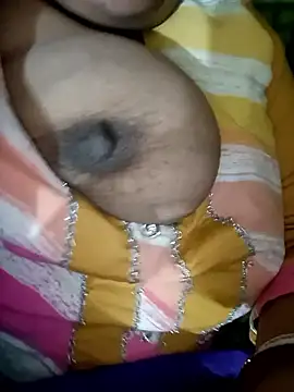 Snapshot of angry_couplez chatting on 01.14.26 angry couplez online show from 01.14.26