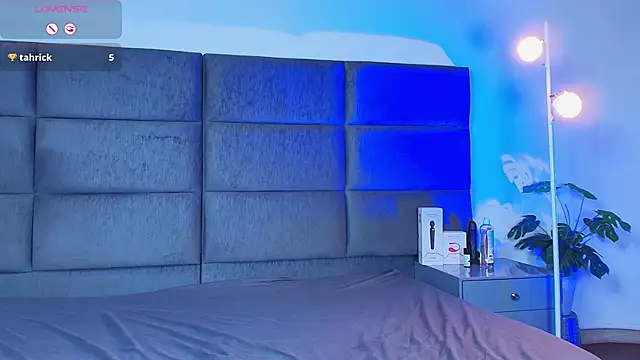 Slenna Moon online show from 03.08.26