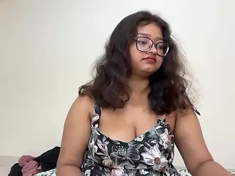 Drizzling Intimecy online show from 09.22.25