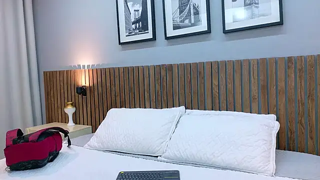 luna roja25 online show from 02.10.26