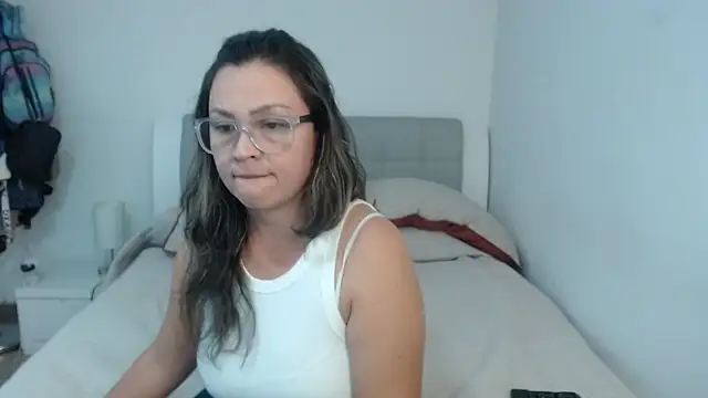 Snapshot of sophie_lopez1 chatting on 07.23.26 sophie lopez1 online show from 07.23.26