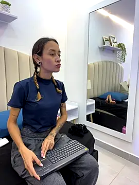 SunshineLizzy online show from 11.06.25