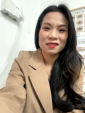 Baby-mmm online show from 11.18.25