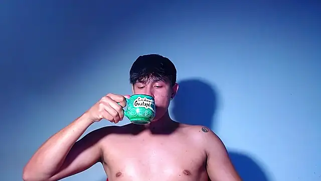 rowanbigboy23 online show from 04.18.26