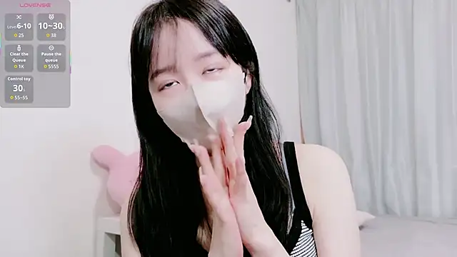 Snapshot of Anne_Anne_chan chatting on 10.09.25 Anne Anne chan online show from 10.09.25