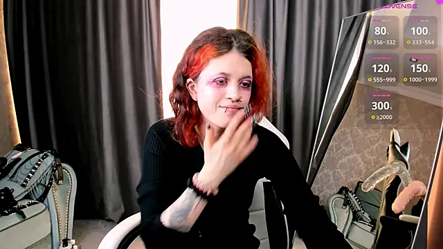 NoelleGothicShadow online show from 10.12.25