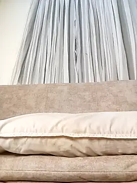 Marian Zeller online show from 11.13.25