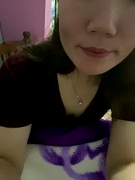 Snapshot of Pyy07 chatting on 11.02.25 Pyy07 online show from 11.02.25