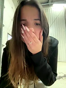 Snapshot of MissMay chatting on 10.02.25 MissMay online show from 10.02.25