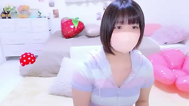 Hinata Sun online show from 04.09.26