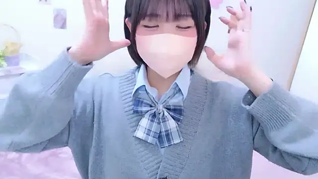 Hinata Sun online show from 05.29.26
