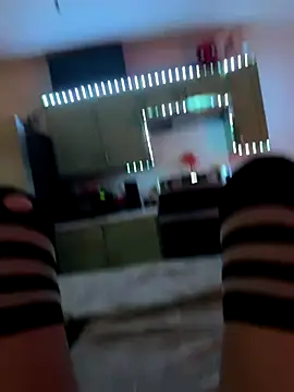 Snapshot of littiekitty chatting on 10.11.25 littiekitty online show from 10.11.25