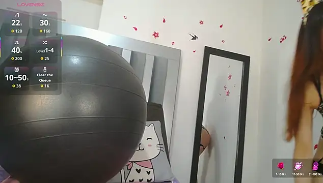 Rose Nichols online show from 10.10.25