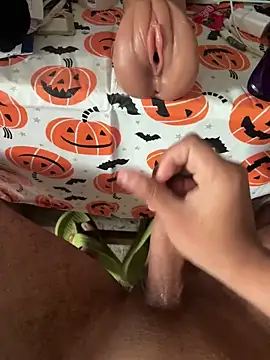 Snapshot of VRGUD0N19cm chatting on 02.21.26 VRGUD0N19cm online show from 02.21.26