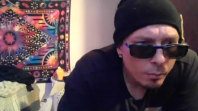 Eyelisss online show from 11.30.25