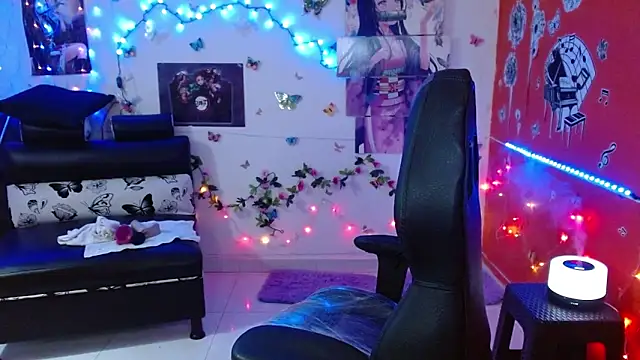 Snapshot of carol_20 chatting on 01.09.25 carol 20 online show from 01.09.25