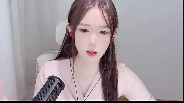 Xiao-runbao online show from 10.12.25