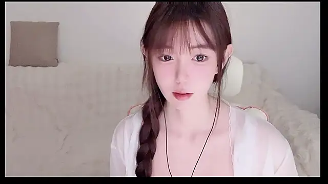 Xiao-runbao online show from 12.17.25