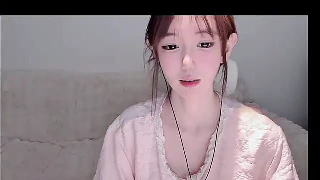 Xiao-runbao online show from 12.20.25