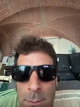 Snapshot of marconeilbiacco99 chatting on 09.30.25 marconeilbiacco99 online show from 09.30.25