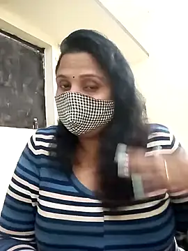 Shikha-mehra7 online show from 11.03.25