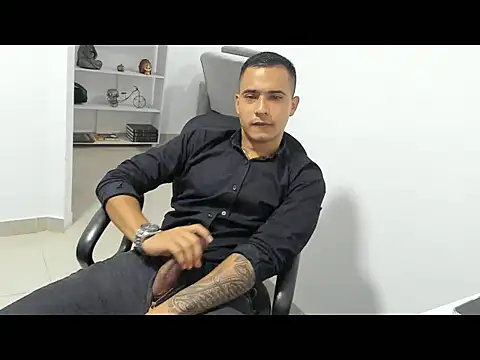 AndrewGmz online show from 11.13.25