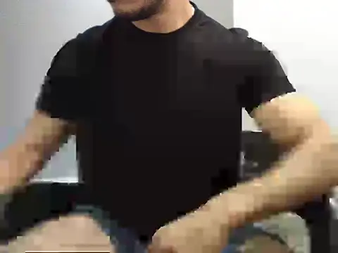 Snapshot of ahmedluxor1 chatting on 10.28.25 ahmedluxor1 online show from 10.28.25