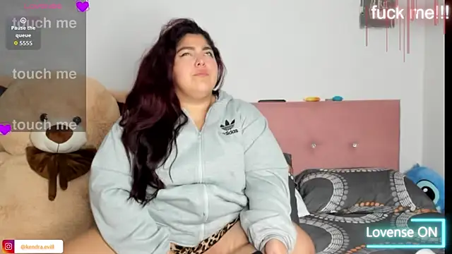 kendra lil evill online show from 09.28.25