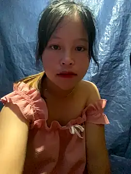 Snapshot of O_o_UwU_o_O chatting on 09.22.25 O o UwU o O online show from 09.22.25