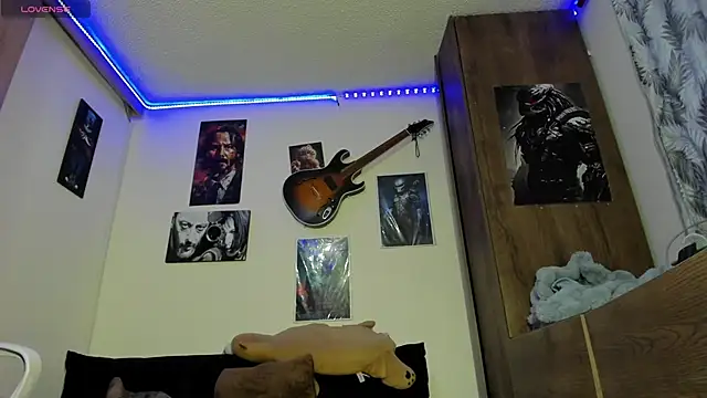 moonligth18 online show from 03.18.26