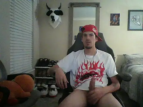 Snapshot of latinosatiro94 chatting on 02.05.26 latinosatiro94 online show from 02.05.26
