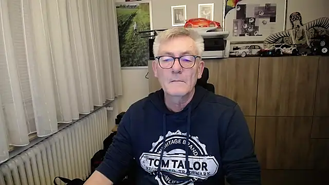 Snapshot of randyandy67 chatting on 11.27.25 randyandy67 online show from 11.27.25