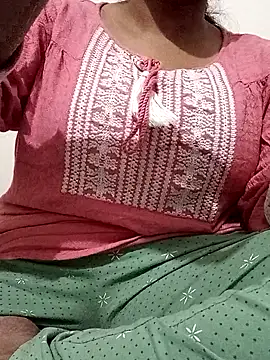 Tusha 001 online show from 11.27.25