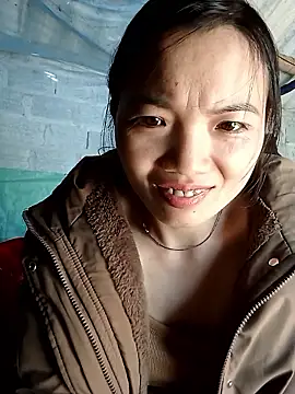 ngan-cute online show from 11.30.25