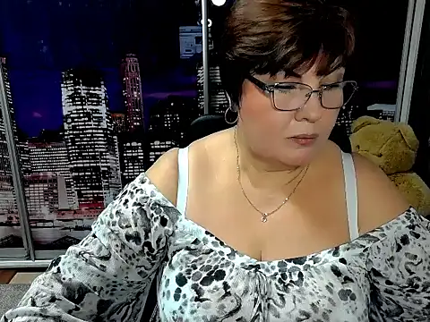 Snapshot of Bela_Lana_ chatting on 11.29.25 Bela Lana online show from 11.29.25