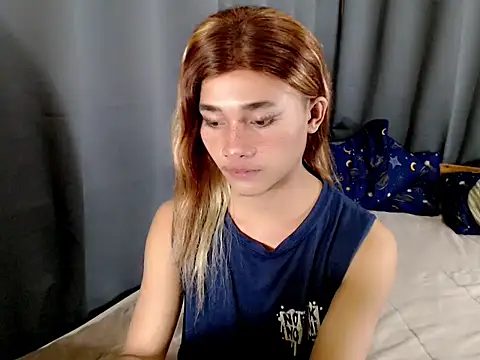 Petite HugeCock online show from 07.23.26