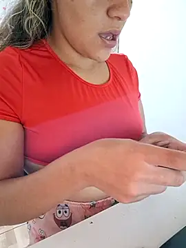 euahotmarii20 online show from 12.14.25