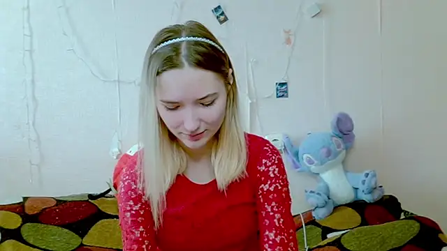  kikiclark   online show from 10.01.25