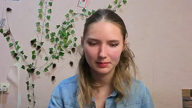  kikiclark   online show from 03.06.26