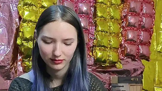  kikiclark   online show from 04.03.26